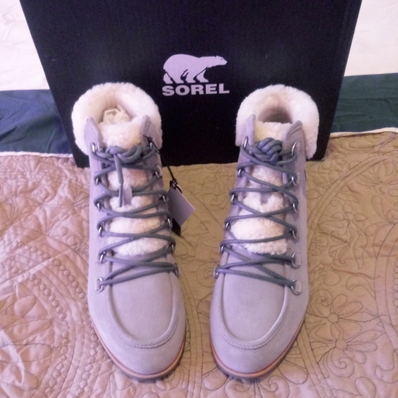 Sorel Harlow Lace Cozy Boots - Picture 2 of 11